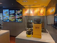 -麦当劳(江湾镇店)