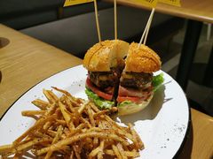 -HELLO 27 意面·沙拉·帕尼尼