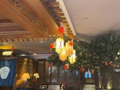 -八府香鸭·啫啫煲(华山路店)