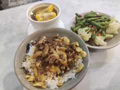-红猪卤肉饭(大西洋美食城店)