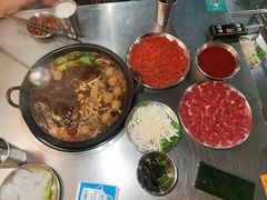 -鹿鸣山草本茶香火锅(园西路店)