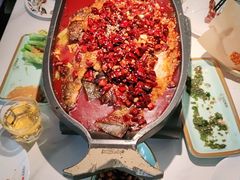 -江边城外烤全鱼(世茂广场店)