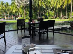 -三亚湾海居铂尔曼度假酒店