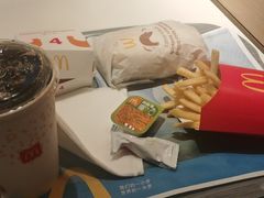-麦当劳(江湾镇店)