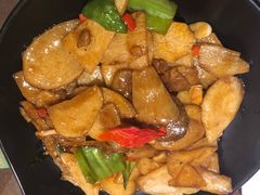 馓子牛肉丝-刘胖子家常菜·蹄花焖藕(兴业店)