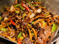 干锅香煸茶树菇-弄堂里·寻味杭州(湖滨银泰in77C区店)