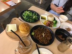 -来龙里 精致 东南亚餐室(万象城店)