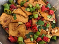 -鑫巴蜀小镇 · 水煮鱼专研店(玉桥店)