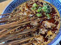 -大众跷脚牛肉馆·非遗传承单位(峨眉山店)