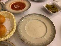 奶油松茸蘑菇汤-莫斯科餐厅