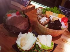 -湊湊火锅·茶憩(杭州湖滨银泰in77店)