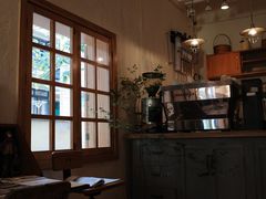 靠窗位-懒鱼时光馆(沙坪坝店)