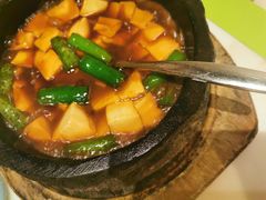 石锅沃豆腐-桂满陇-十里风荷(合生汇店)