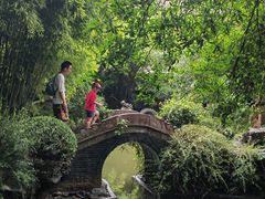 -汇龙潭
