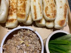 虾酱卷子-渔民船说·北塘海鲜·天津菜·海肠捞饭(北塘古镇店)