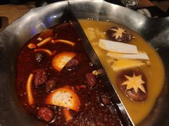 红颜花胶鸡锅-湊湊火锅·茶憩(杭州湖滨银泰in77店)