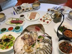 -红鼎豆捞·非遗鲍皇汤火锅(宝丰路店)