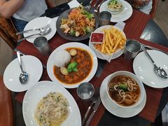 -WOLFGANG PUCK KITCHEN & BAR(迪士尼小镇店)