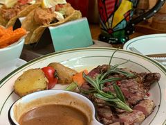 -Famous肥猫墨西哥音乐餐吧(五棵松华熙LIVE店)