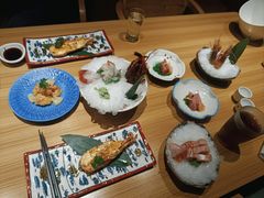 -花和海鲜自助(梅江店)