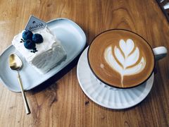 -AHAVA·Fang Baking Studio