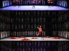 -交通银行前滩31演艺中心