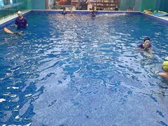 -Swim斯卫姆国际儿童游泳中心(红博中央公园店)