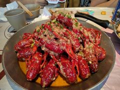 -巴厘龙虾·榜首油焖大虾(音乐学院·沿江酒馆店)