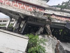 -四川汶川特大地震漩口中学遗址