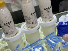 -正飞鲜奶(吐鲁番路店)