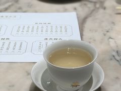 -香港百合居(LCM置汇旭辉广场店)