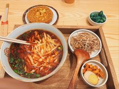 招牌手撕牛肉面-张拉拉兰州手撕牛肉面(国瑞购物中心店)