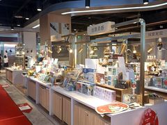 -王府井百货熙地港店