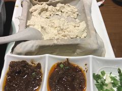 -95号酱骨·一块豆腐(展春园西路店)