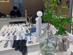 -视野联行眼镜·蔡司·尼康·授权优选门店(青浦宝龙店)