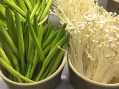 -两三事小郡肝串串香火锅(桂庙店)