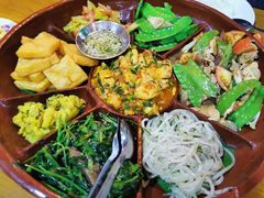 主菜拼盘-Sin Yaw Restaurant