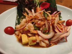 版纳青芒果舂虾仁-老滇山寨•云南特色菜•地方菜•民族风情歌舞表演(金碧店)