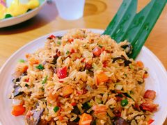 牛肝菌炒饭-婉泰·特色小吃·舂鸡脚(告庄二店)