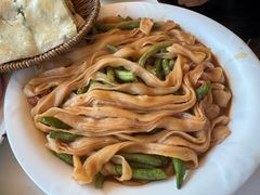 豆角排骨粘卷子-望湖烤鱼