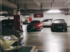 -正大乐城-停车场