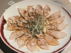 -穹六人间 people 6(岳阳路店)