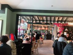 大堂-前海沿·青岛菜(李沧万达店)