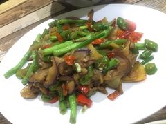 -南雄雄州土菜餐厅(粤北大厦店)