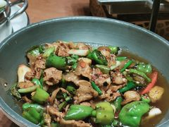 -老滇山寨•云南特色菜•地方菜•民族风情歌舞表演(金碧店)