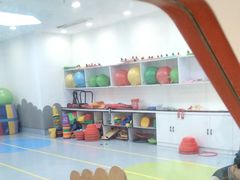 -金色雨林感统学能培训中心(武广校区)