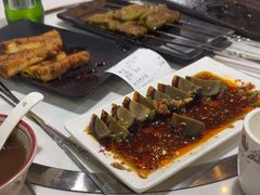 -哈尔滨烧烤·山河村铁锅炖(交大店)