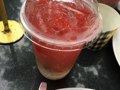 -莓园冰淇淋店