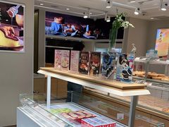 面包甜点陈列柜-好利来(川大店)