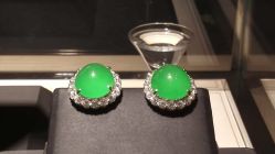 -北京七彩云南翡翠珠宝旗舰店(月坛店)